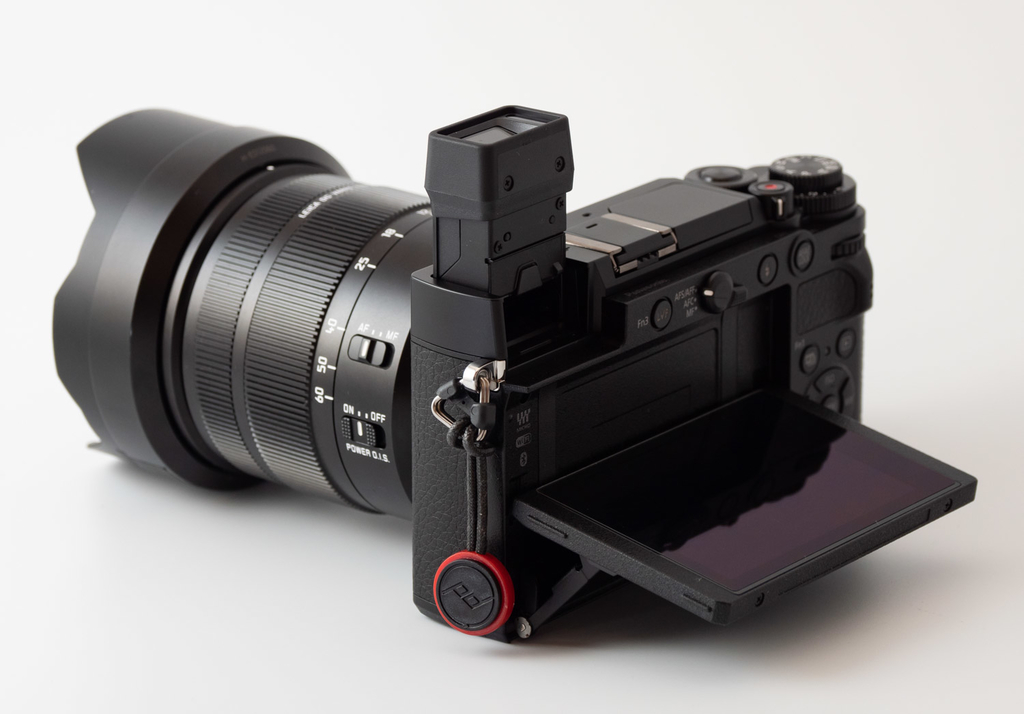 ハイエンドクラスの画質を得たミドルコンパクト機 LUMIX GX7