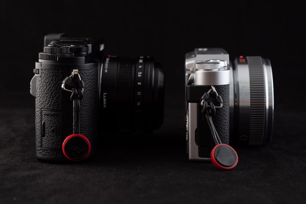 GX7 markIIIと並べて横から
