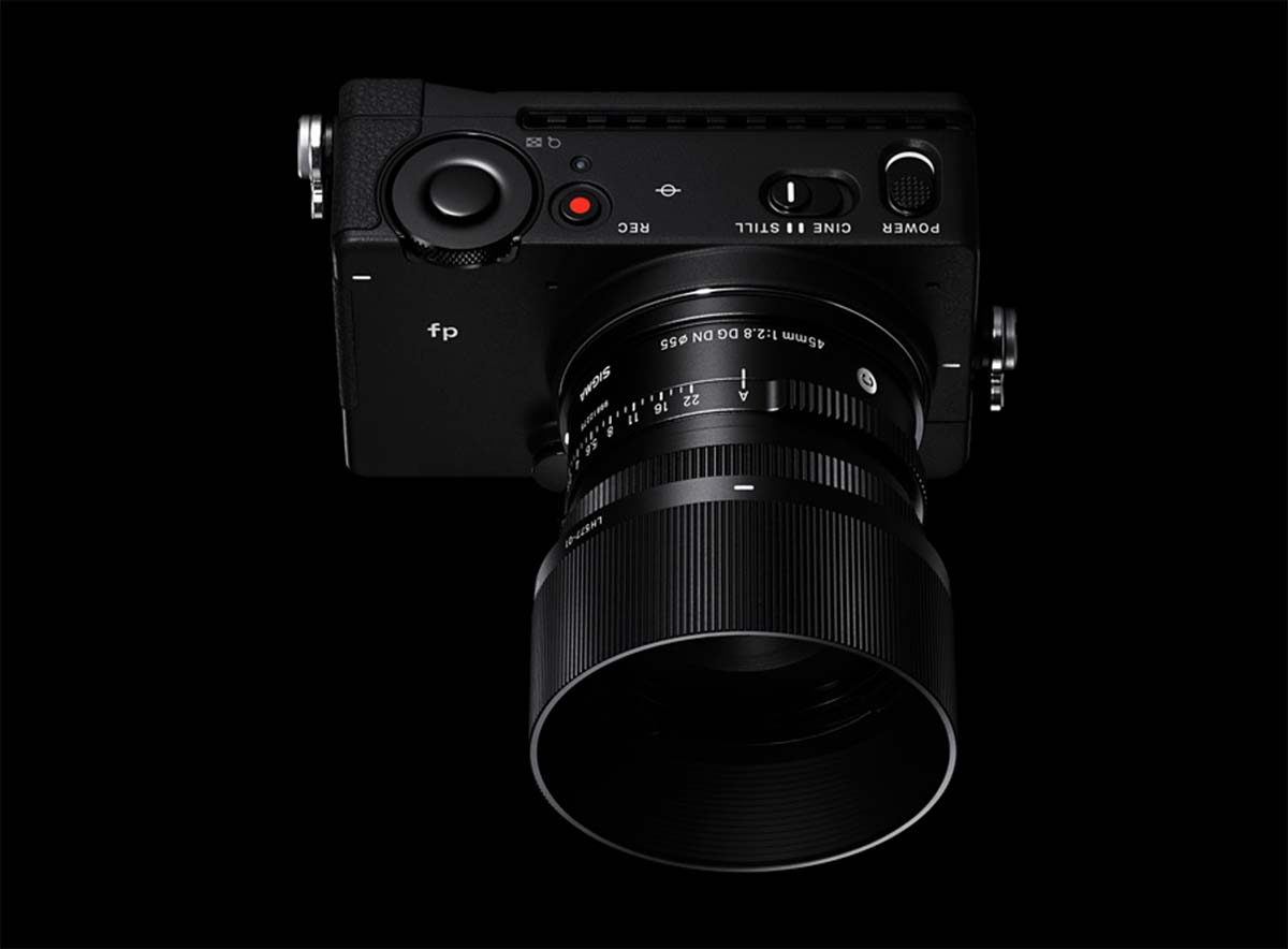 45mm F2.8 DG DN