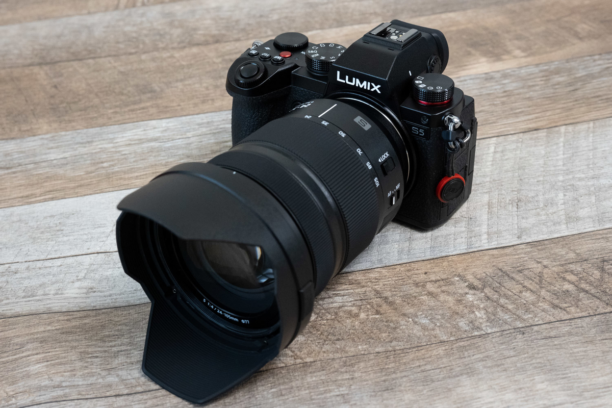 LUMIX S 24-105mm F4 MACRO O.I.S.