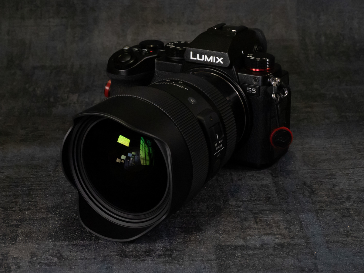 LUMIX S5