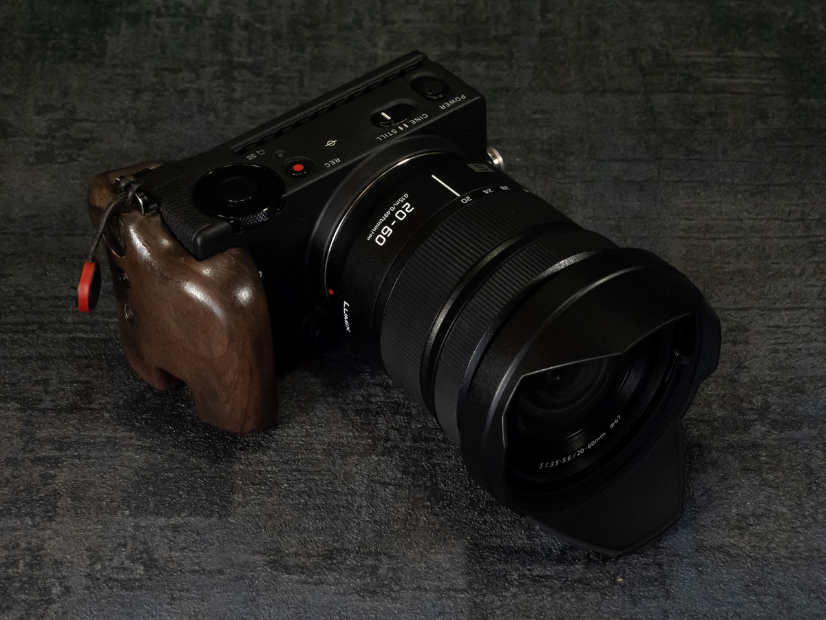 SIGMA fpに装着