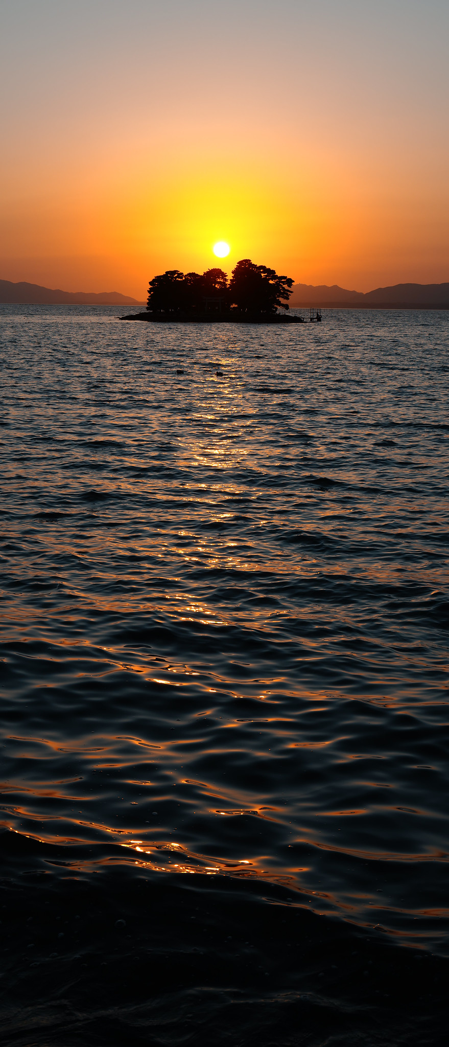 嫁ヶ島と夕日