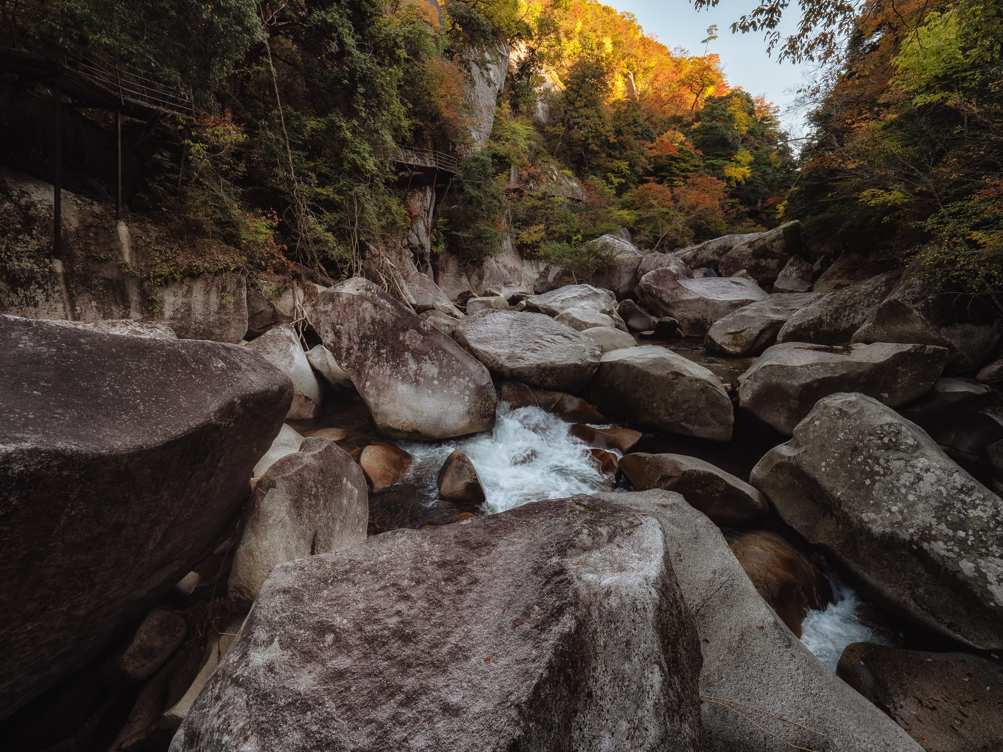 岩