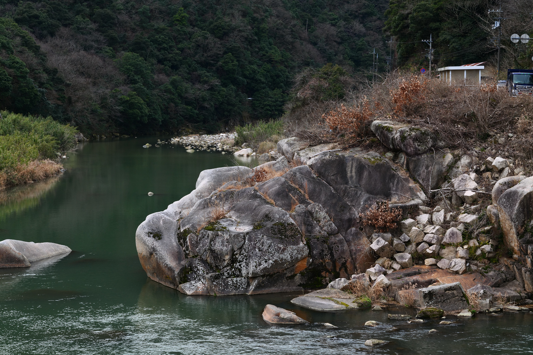 岩