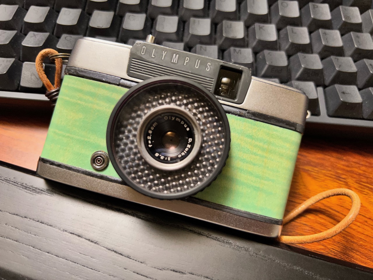 OLYMPUS PEN EE