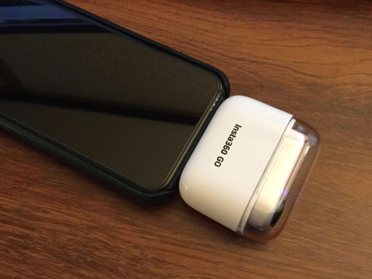 iPhone11Proに挿したところ